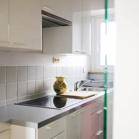 Holiday Vibes! Penthouse-studio Near Beach 오스텐드