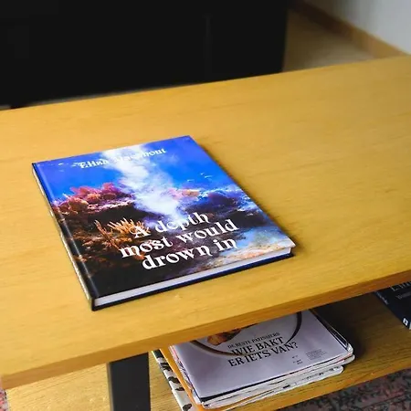 Holiday Vibes! Penthouse-studio Near Beach 아파트
