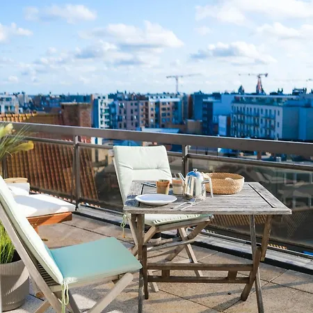 Holiday Vibes! Penthouse-studio Near Beach 아파트 오스텐드